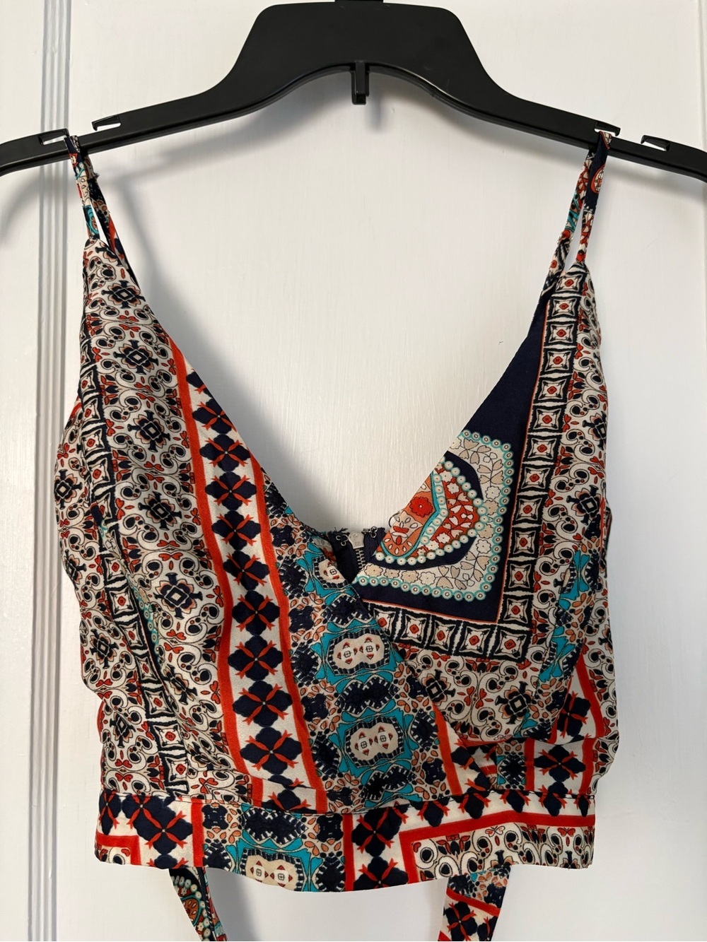 NWT Boho Paisley Print Tie Back Crop Top Sleeveless V-Neck Festival Blouse,Sz: M